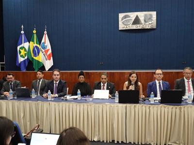 Foto da Notícia: Diretores da OAB-MT apresentam balanço do primeiro ano de gestão aos conselheiros